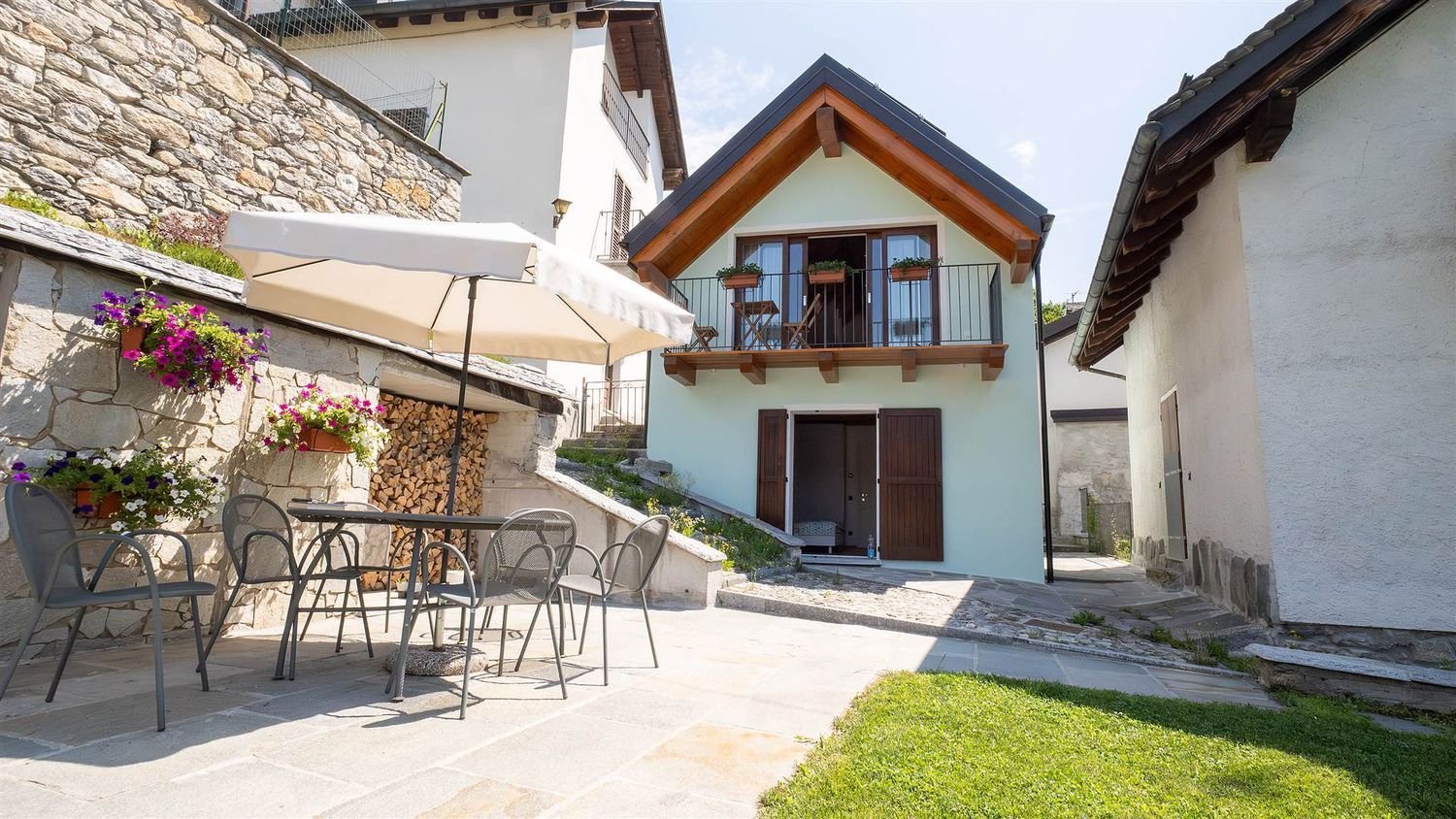 Квартира с 5 комнатами в Виллетте, Италия № 269488