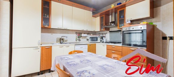 6 rooms Villa in Galliate, Italy No. 222877 10