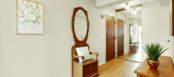 2 bedrooms Condo in Grimsby, Canada No. 498 2