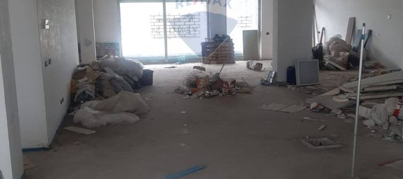 Коммерческая недвижимость с 1 комнатой в Перо, Италия № 58107 5