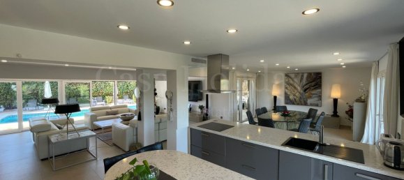 8 Schlafzimmer Villa in Marbella, Spain, Nr. 117815 4