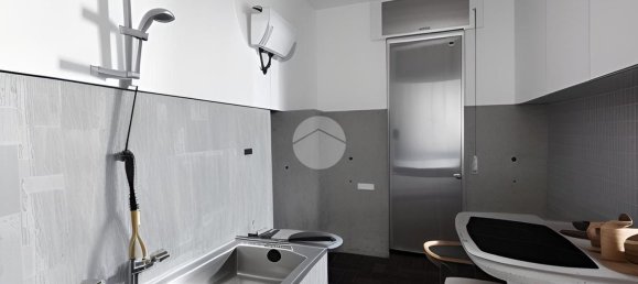 4 Schlafzimmer Wohnung in Caserta, Italy, Nr. 316793 17