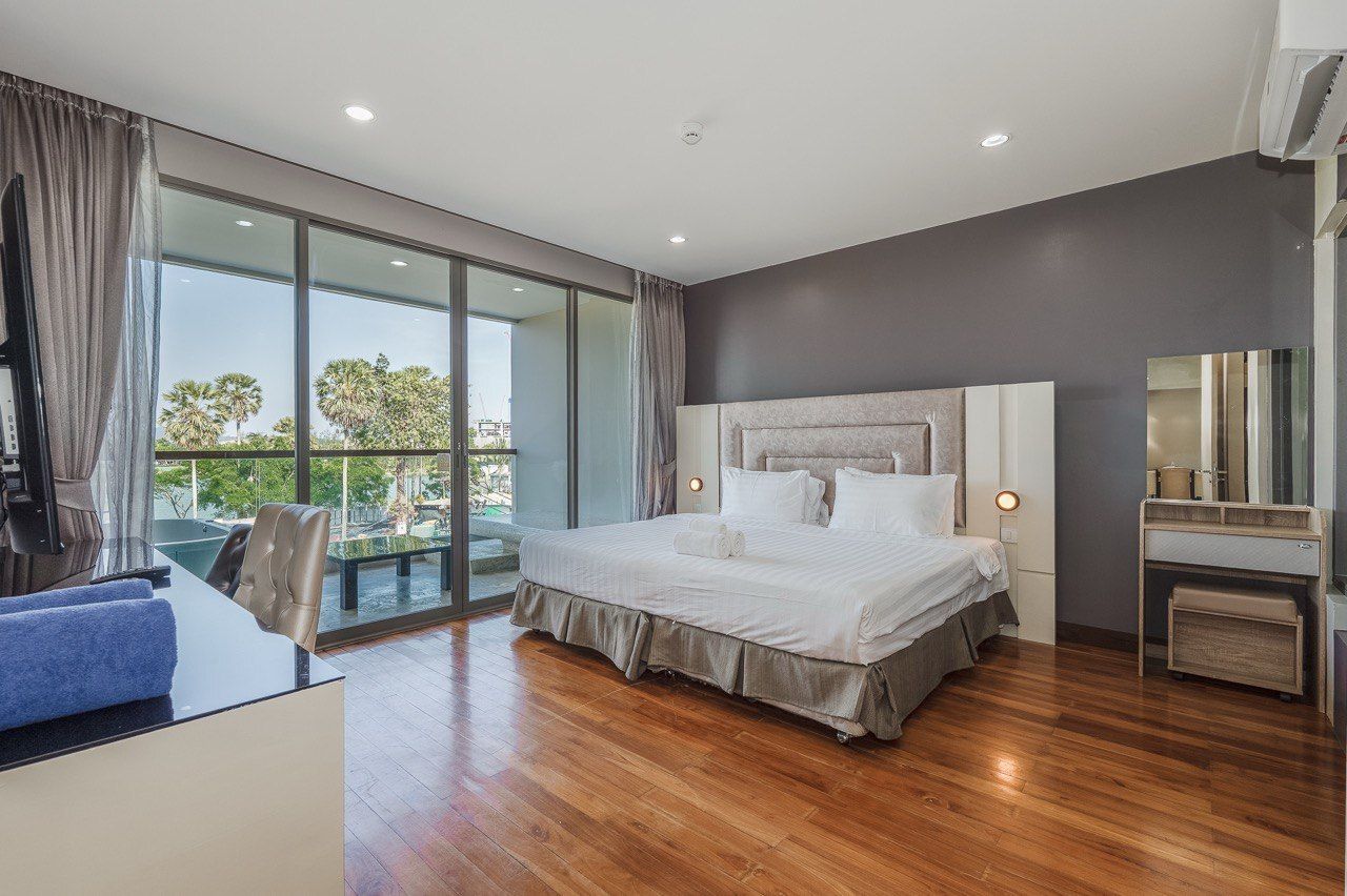 Кондоминиум  с 2 спальнями в Пхукет, Таиланд № 75336