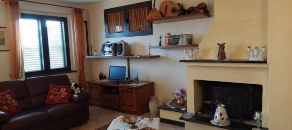 8 rooms Villa in Arezzo, Italy No. 211495 3