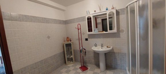 8 rooms Villa in Arezzo, Italy No. 211495 10