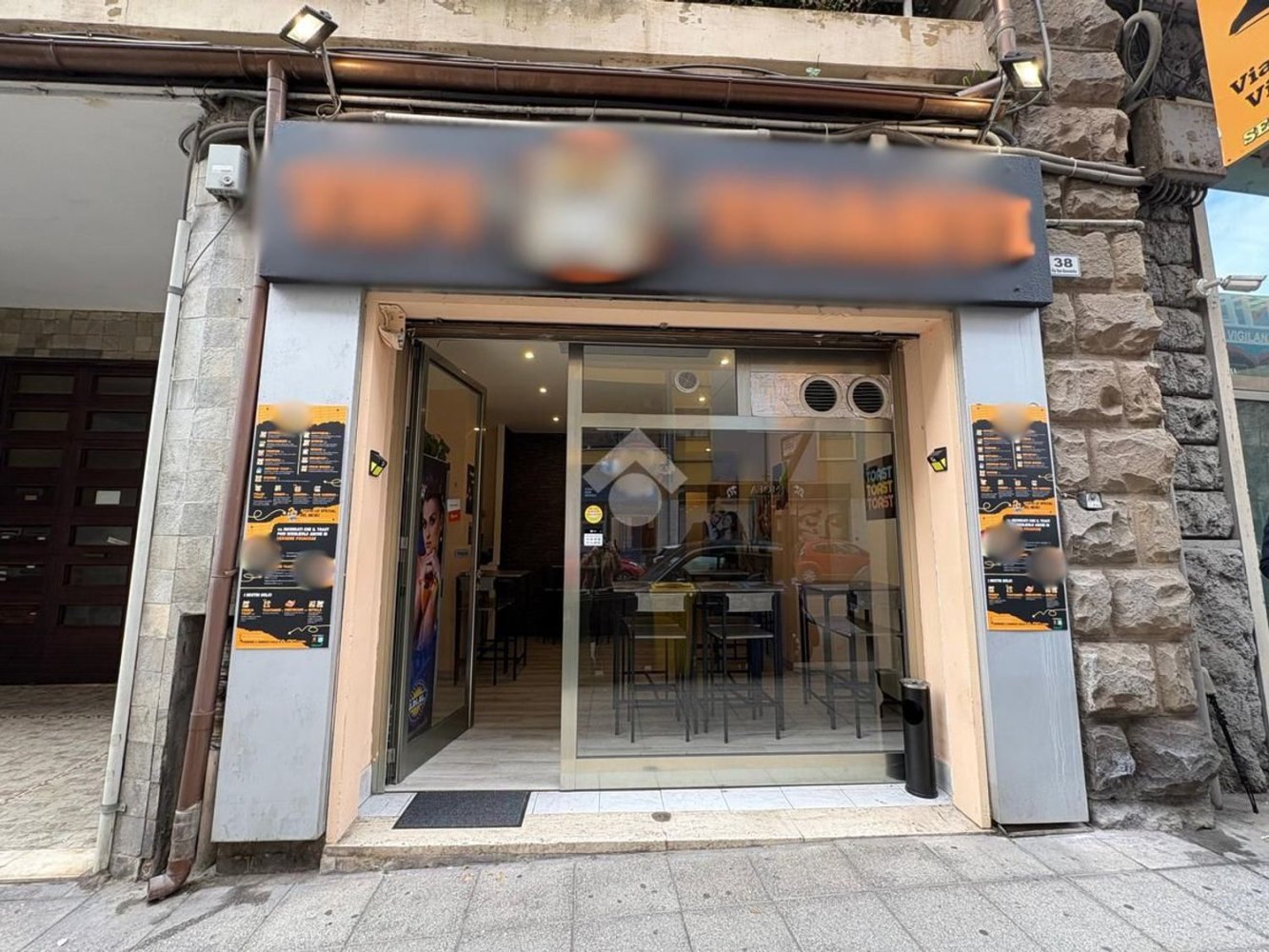 Коммерческая недвижимость 44м² в Кальяри, Италия № 164868