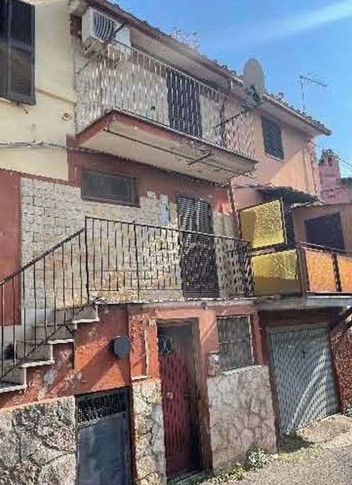 3 bedrooms Apartment in Capena, Italy No. 377555