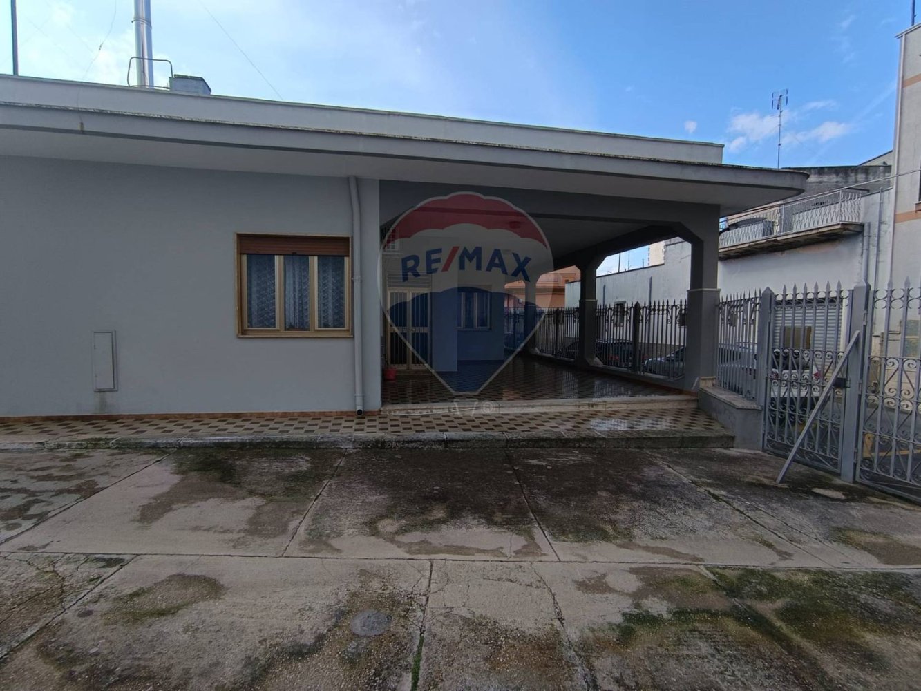 7 rooms Villa in Latiano, Italy No. 172688