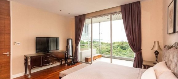 2 bedrooms Condo in Pattaya, Thailand No. 19136 9