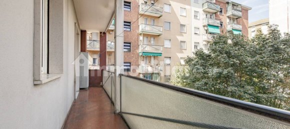 Apartamento T1 em Milan, Italy N.º 379844 6