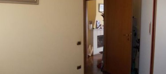 3 bedrooms Apartment in Milan, Italy No. 357950 20