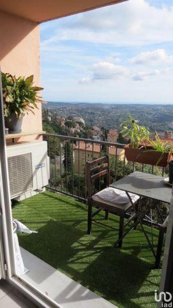 Кондоминиум  с 2 спальнями в Грас, Франция № 14896