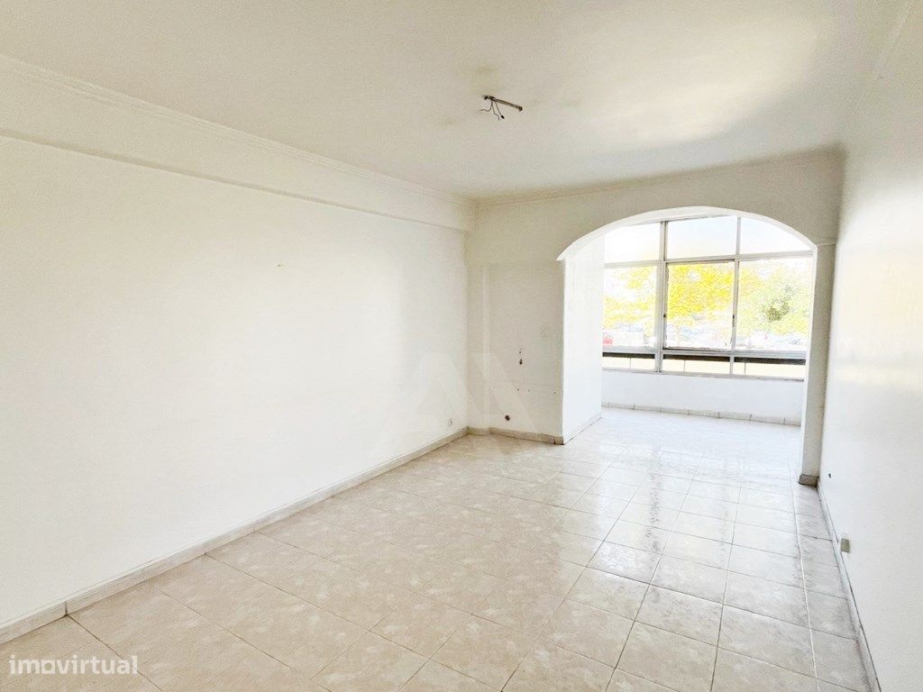 Apartamento T2 em Oeiras, Portugal N.º 321709