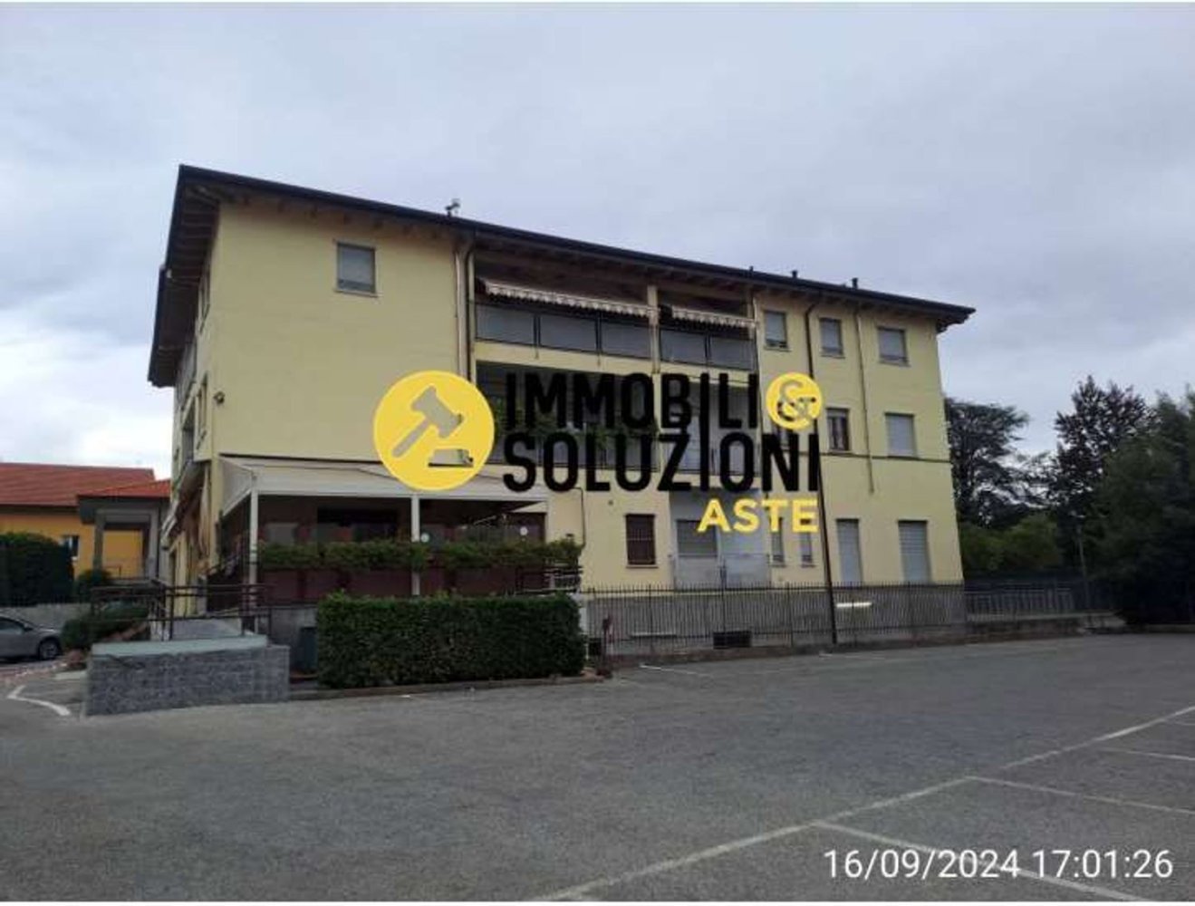 3غرفة شقة في Induno Olona, Italy رقم 3190