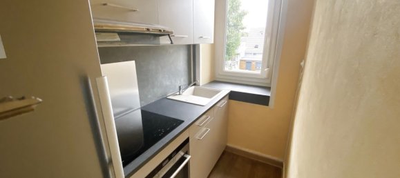 Dúplex de 2 dormitorios en Chambly, France No. 243389 2