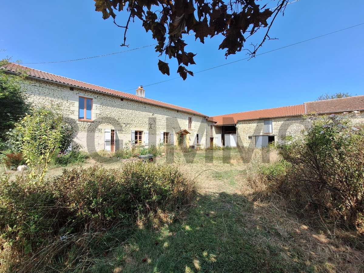 Villa de 2 dormitorios en Princay, France No. 200751