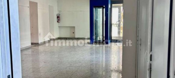 Propiedad comercial de 3 habitaciónes en Florence, Italy No. 200123 7