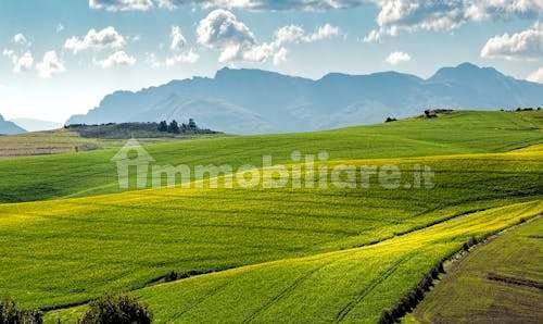 Terreno en Pederobba, Italy 11300 m² No. 218065