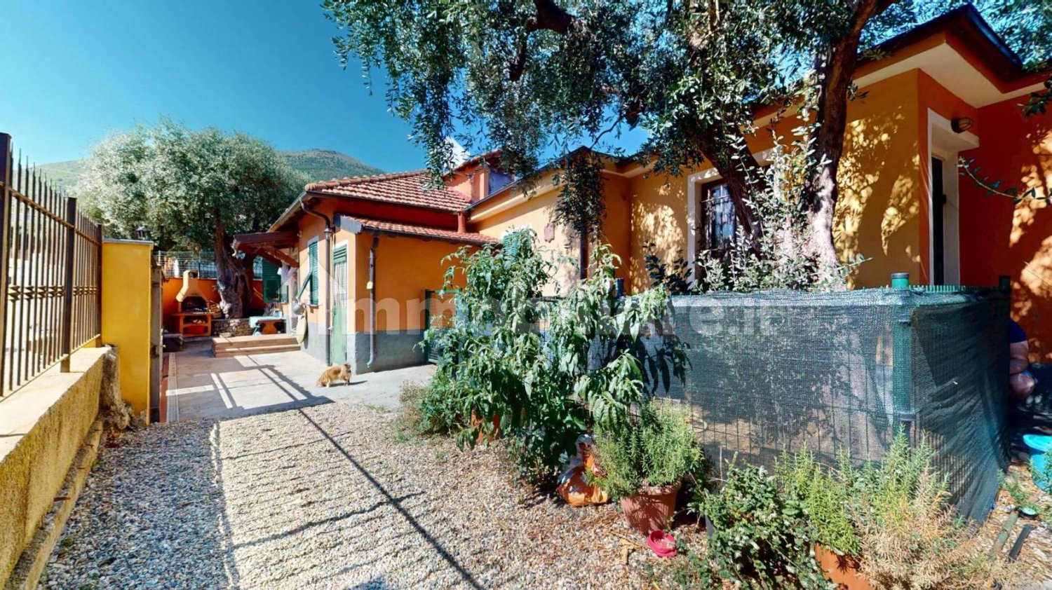 4 bedrooms Villa in Albenga, Italy No. 306236