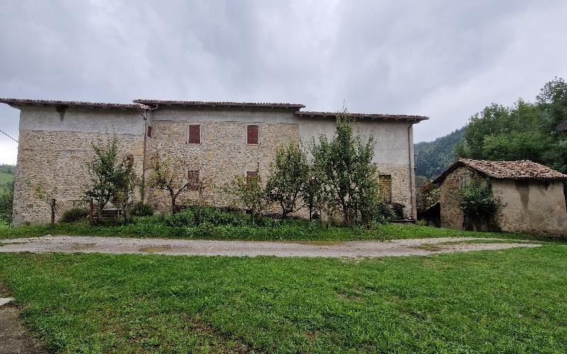 Casa de 7 divisões em Montese, Italy N.º 233015