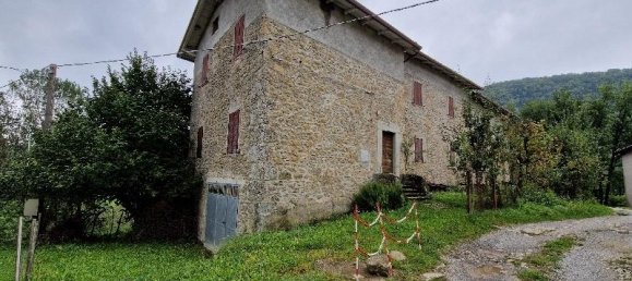 Casa de 7 divisões em Montese, Italy N.º 233015 2