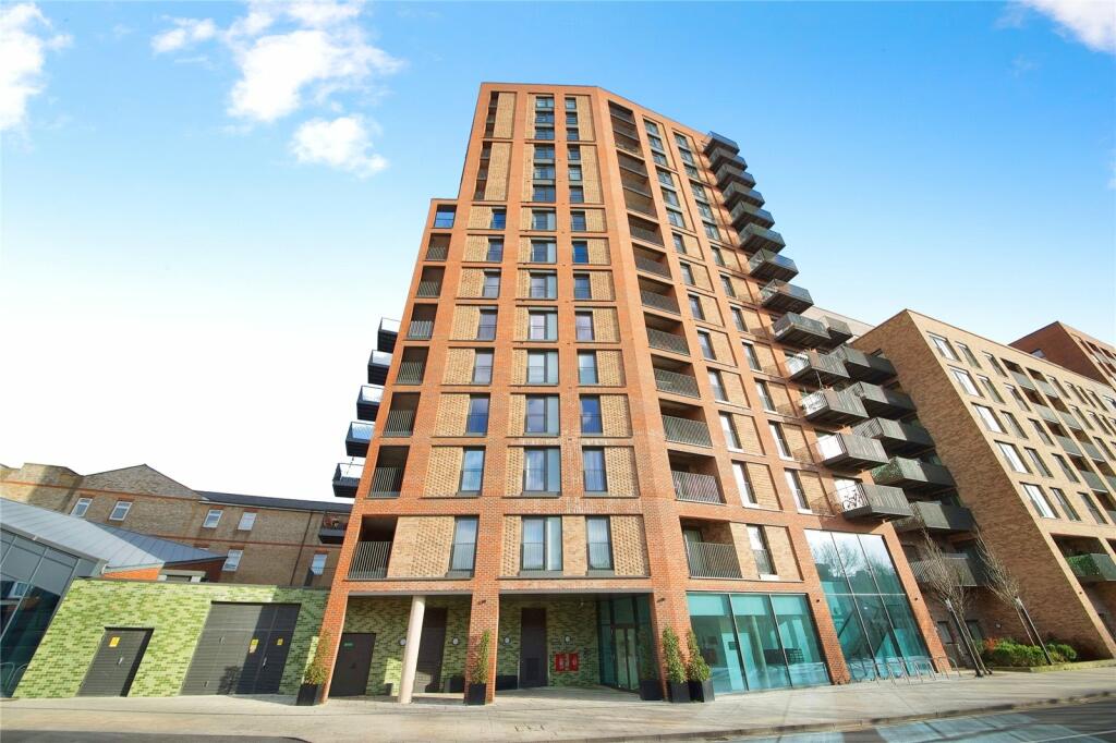 1 bedroom House in East Ham, United Kingdom No. 11457