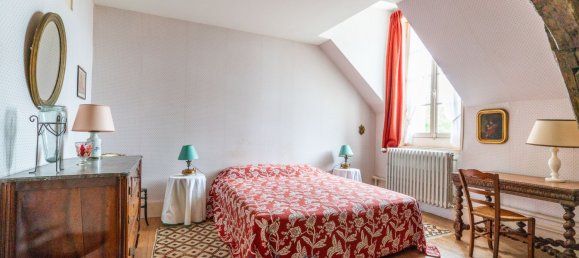 Apartamento de 12 dormitorios en Descartes, France No. 283528 9