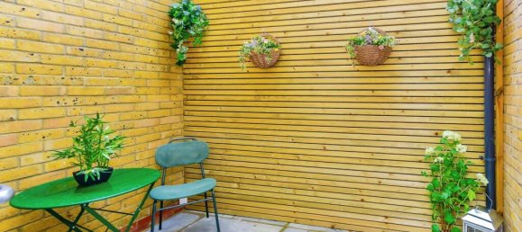 2 bedrooms House in South Croydon, United Kingdom No. 8106 5