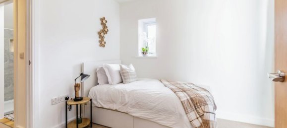 2 bedrooms House in South Croydon, United Kingdom No. 8106 8