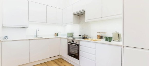 2 bedrooms House in South Croydon, United Kingdom No. 8106 3