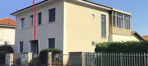 2 bedrooms Villa in Rovello Porro, Italy No. 263504 6