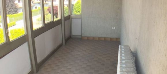 2 bedrooms Villa in Rovello Porro, Italy No. 263504 7