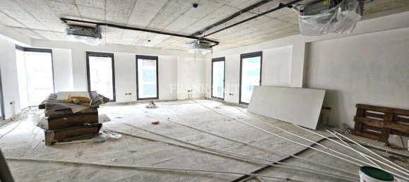 Bureau à Msida, Malta 198m² No. 12751 8