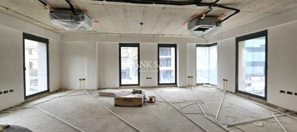 Bureau à Msida, Malta 198m² No. 12751 2