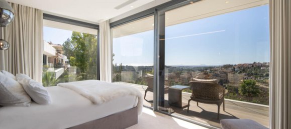 4 bedrooms Villa in Marbella, Spain No. 56009 19