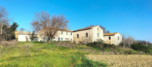 16 rooms House in San Marcello, Italy No. 128188 10