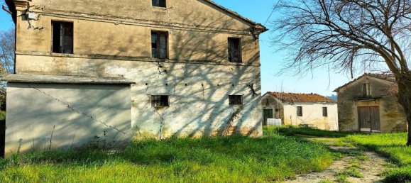 16 rooms House in San Marcello, Italy No. 128188 2