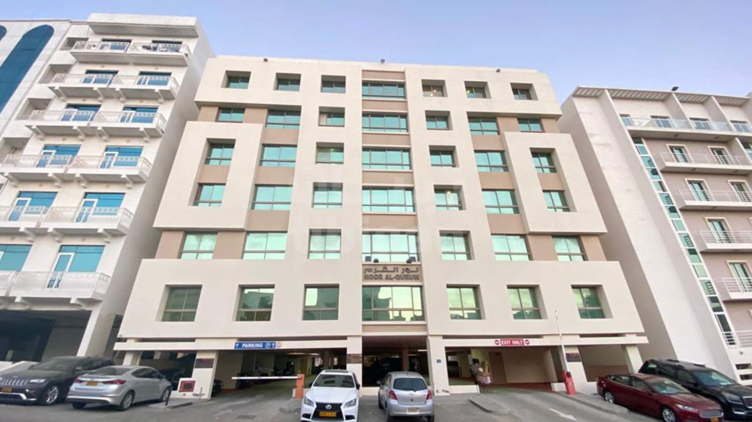 1 bedroom Apartment in Muscat, Oman No. 157