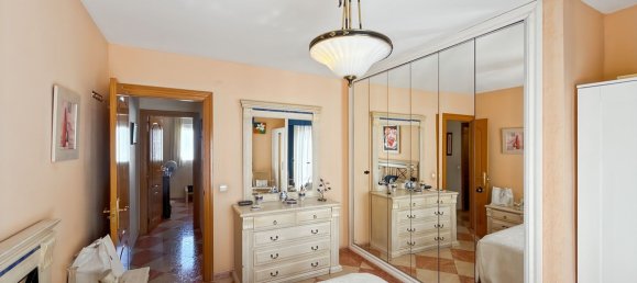 Apartamento de 4 dormitorios en Málaga, Spain No. 137283 29