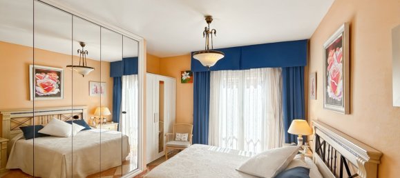 Apartamento de 4 dormitorios en Málaga, Spain No. 137283 25