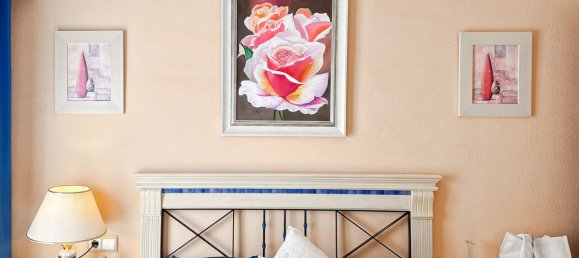 Apartamento de 4 dormitorios en Málaga, Spain No. 137283 30