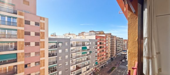 Apartamento de 4 dormitorios en Málaga, Spain No. 137283 20