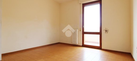 3 bedrooms Apartment in Prato, Italy No. 377640 13