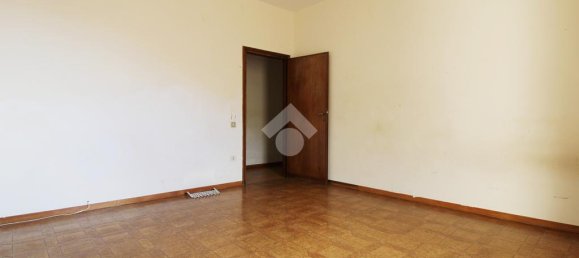 3 bedrooms Apartment in Prato, Italy No. 377640 22