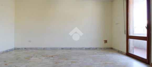 3 bedrooms Apartment in Prato, Italy No. 377640 3