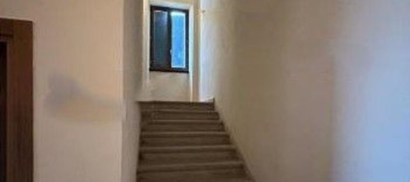 3 rooms Apartment in Monsummano Terme, Italy No. 298892 3