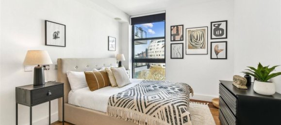 3 bedrooms Apartment in London, United Kingdom No. 5204 8