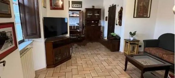 Квартира с 2 комнатами в Ливорно, Италия № 349646 4