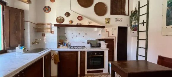 Квартира с 2 комнатами в Ливорно, Италия № 349646 5