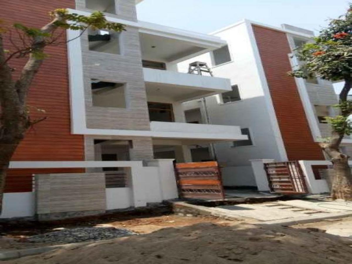 8 bedrooms House in Hyderabad, India No. 4668